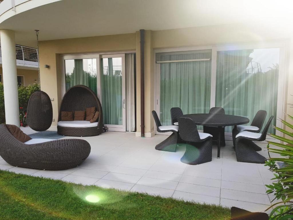 Sirmione Appartement Residenz Cesare Exteriör bild